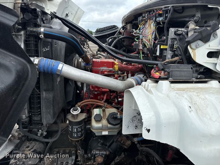 image for item EG5862 2012 Freightliner Business Class M2 Crew Cab utility / service truck