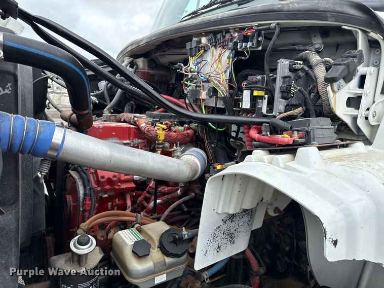 image for item EG5862 2012 Freightliner Business Class M2 Crew Cab utility / service truck