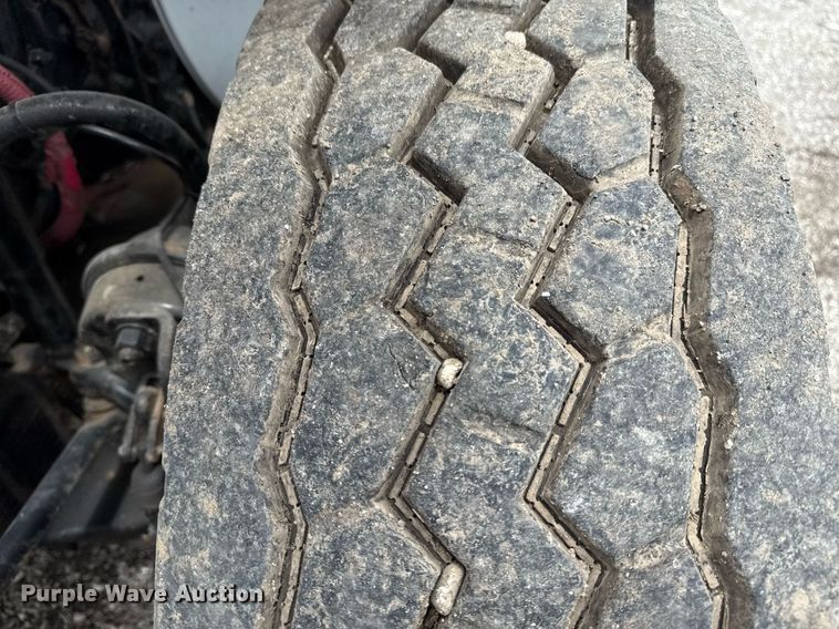 image for item EG5862 2012 Freightliner Business Class M2 Crew Cab utility / service truck