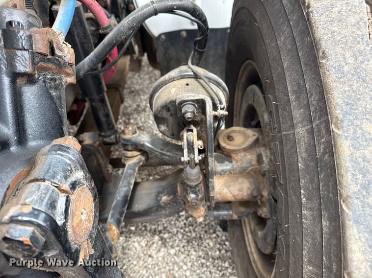 image for item EG5862 2012 Freightliner Business Class M2 Crew Cab utility / service truck