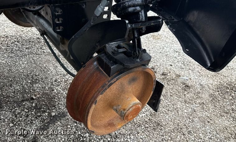 image for item EG5862 2012 Freightliner Business Class M2 Crew Cab utility / service truck