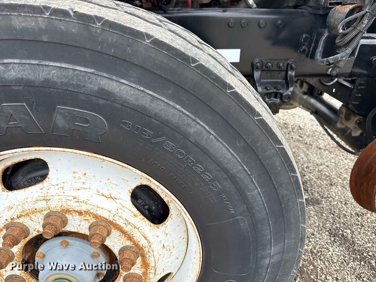 image for item EG5862 2012 Freightliner Business Class M2 Crew Cab utility / service truck