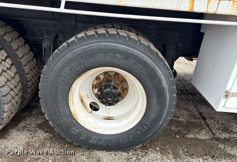 image for item EG5862 2012 Freightliner Business Class M2 Crew Cab utility / service truck