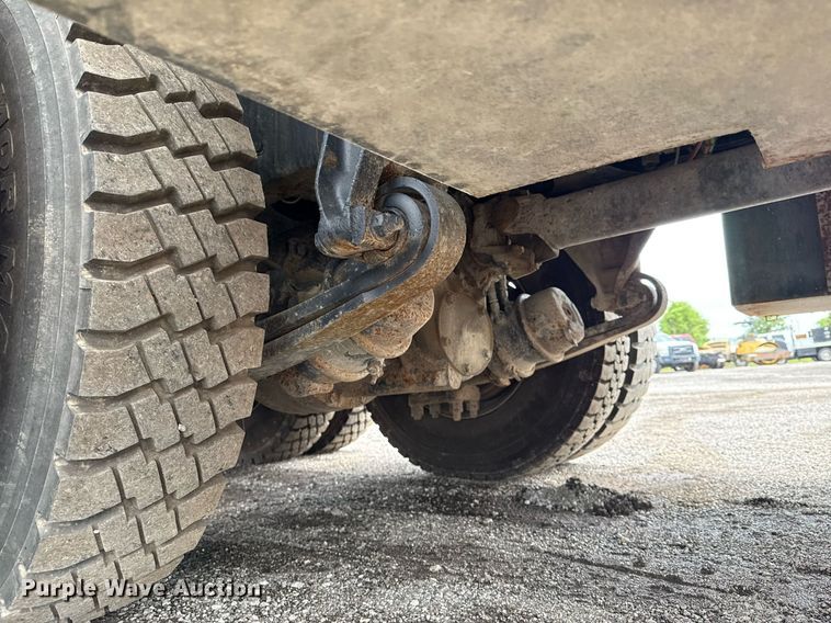 image for item EG5862 2012 Freightliner Business Class M2 Crew Cab utility / service truck