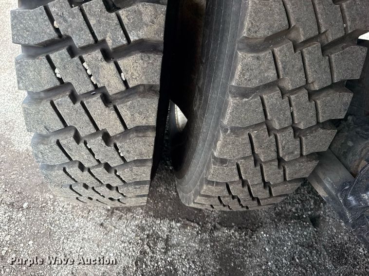 image for item EG5862 2012 Freightliner Business Class M2 Crew Cab utility / service truck