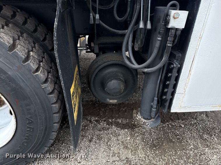 image for item EG5862 2012 Freightliner Business Class M2 Crew Cab utility / service truck