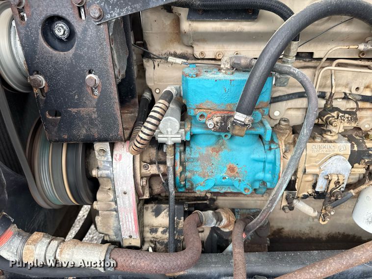 image for item EG5864 1989 International F-9370 dump truck