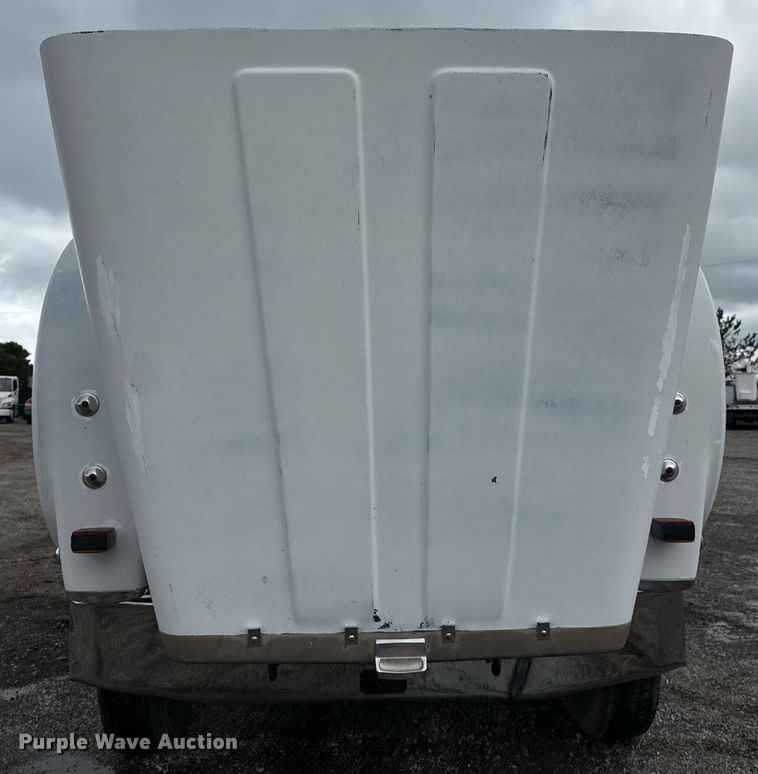 image for item EG5864 1989 International F-9370 dump truck