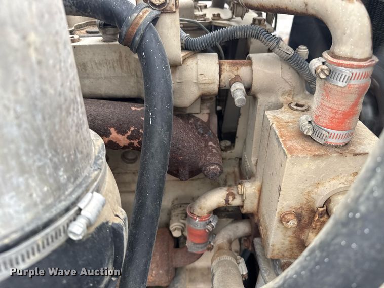 image for item EG5864 1989 International F-9370 dump truck