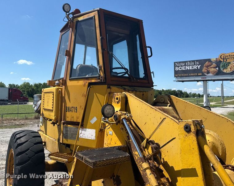 image for item EG5874 1978 Caterpillar 930 wheel loader