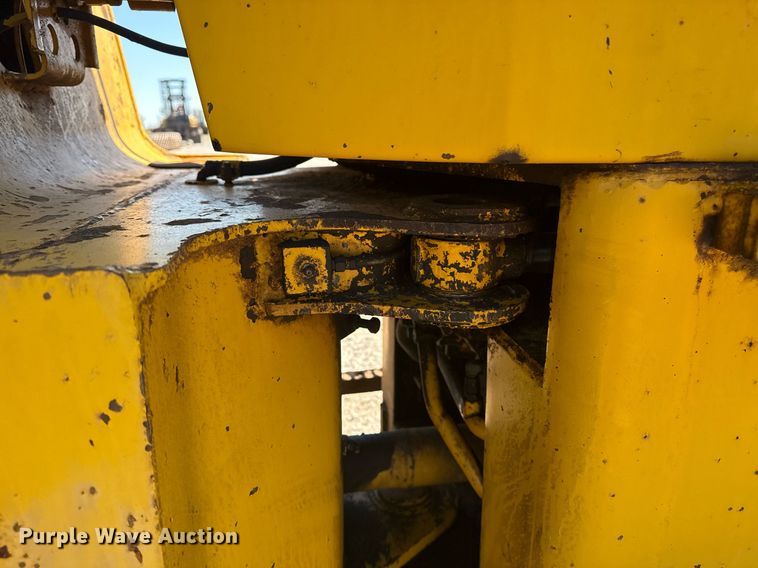 image for item EG5874 1978 Caterpillar 930 wheel loader