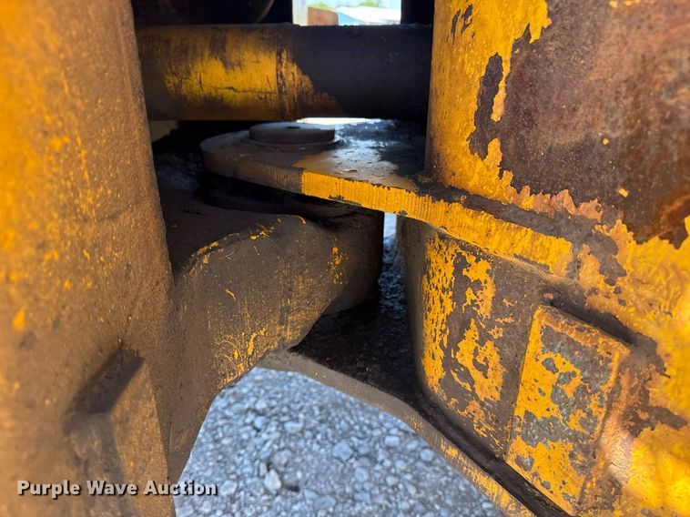 image for item EG5874 1978 Caterpillar 930 wheel loader