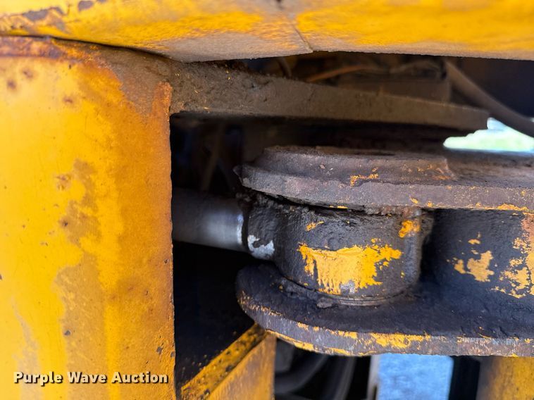 image for item EG5874 1978 Caterpillar 930 wheel loader