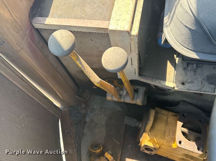 image for item EG5874 1978 Caterpillar 930 wheel loader