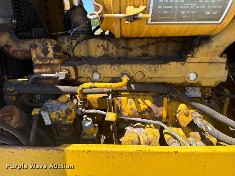 image for item EG5874 1978 Caterpillar 930 wheel loader