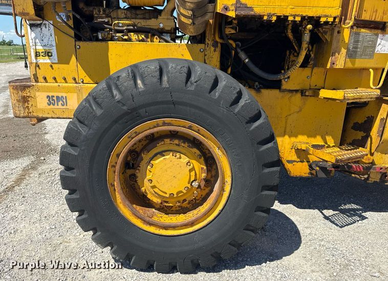 image for item EG5874 1978 Caterpillar 930 wheel loader