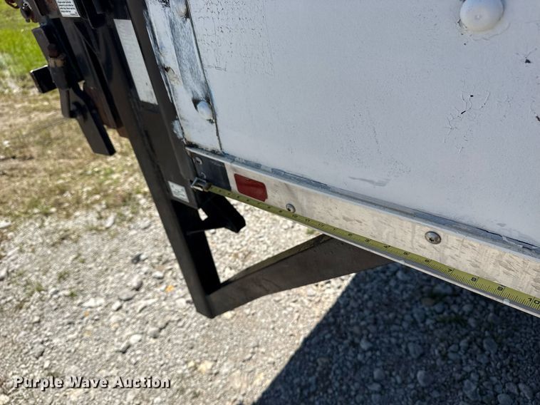 image for item EG5878 2013 Hino 338 box truck