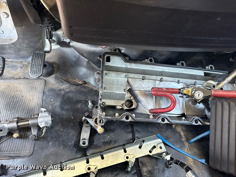 image for item EG5878 2013 Hino 338 box truck