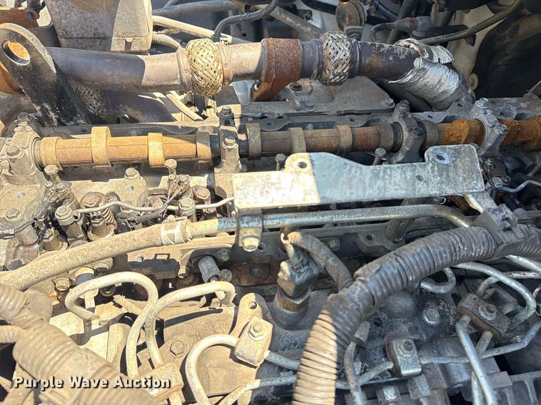 image for item EG5878 2013 Hino 338 box truck