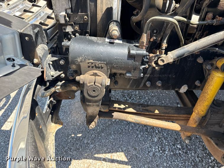 image for item EG5878 2013 Hino 338 box truck