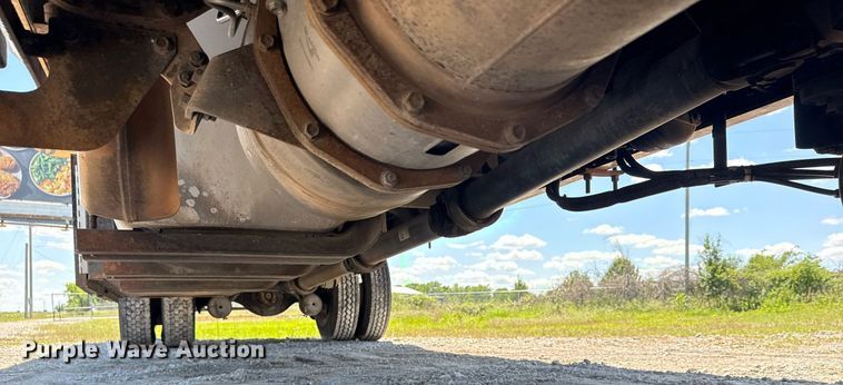 image for item EG5878 2013 Hino 338 box truck