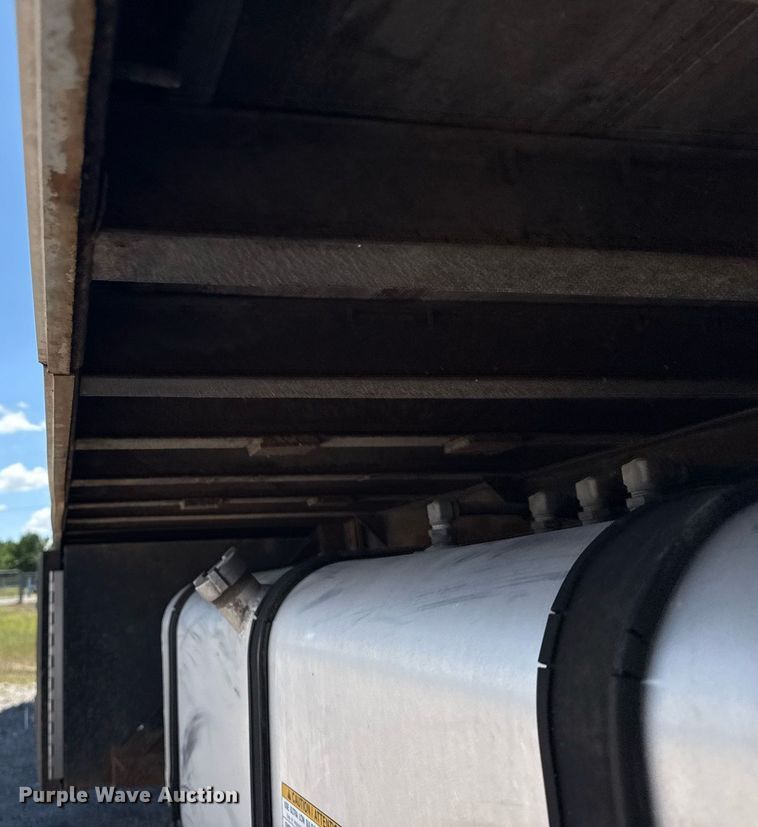 image for item EG5878 2013 Hino 338 box truck