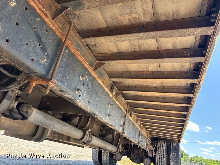 image for item EG5878 2013 Hino 338 box truck