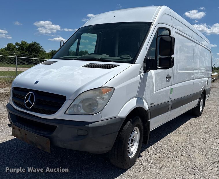 image for item EG5879 2012 Mercedes-Benz Sprinter 2500 delivery van