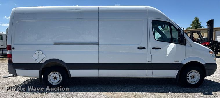 image for item EG5879 2012 Mercedes-Benz Sprinter 2500 delivery van