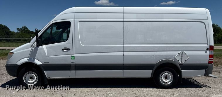 image for item EG5879 2012 Mercedes-Benz Sprinter 2500 delivery van