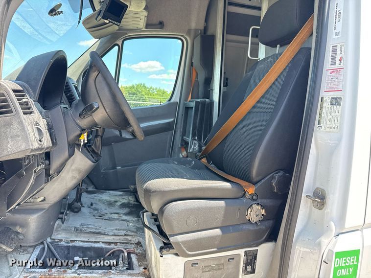 image for item EG5879 2012 Mercedes-Benz Sprinter 2500 delivery van