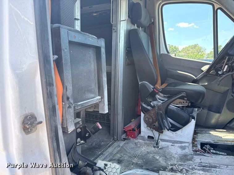 image for item EG5879 2012 Mercedes-Benz Sprinter 2500 delivery van