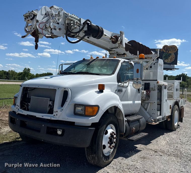 image for item EG5880 2008 Ford F750 Super Duty digger derrick truck