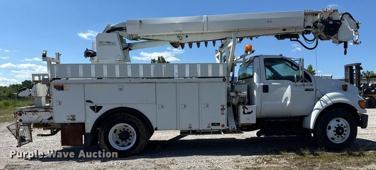 image for item EG5880 2008 Ford F750 Super Duty digger derrick truck