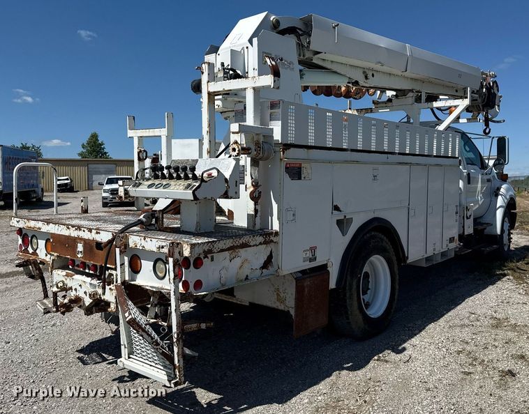 image for item EG5880 2008 Ford F750 Super Duty digger derrick truck