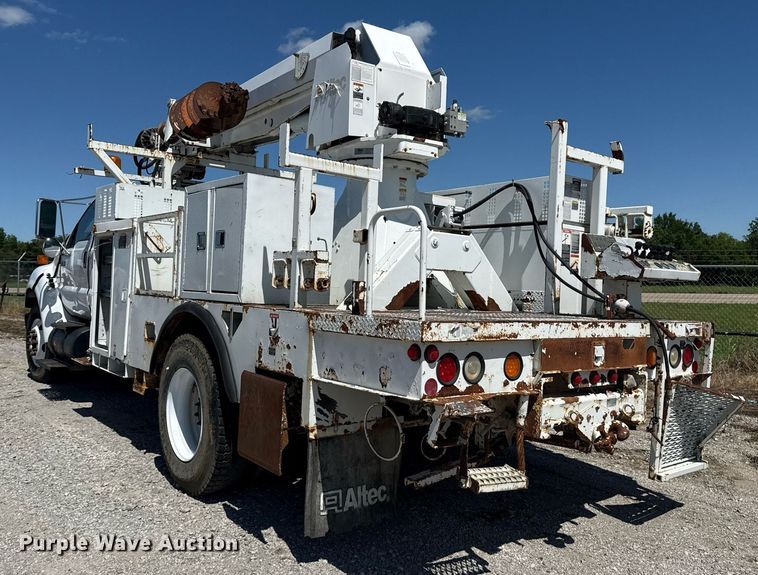image for item EG5880 2008 Ford F750 Super Duty digger derrick truck