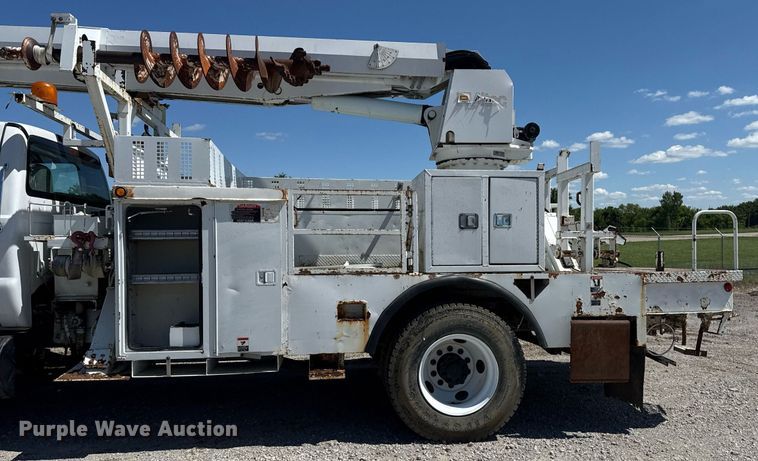 image for item EG5880 2008 Ford F750 Super Duty digger derrick truck