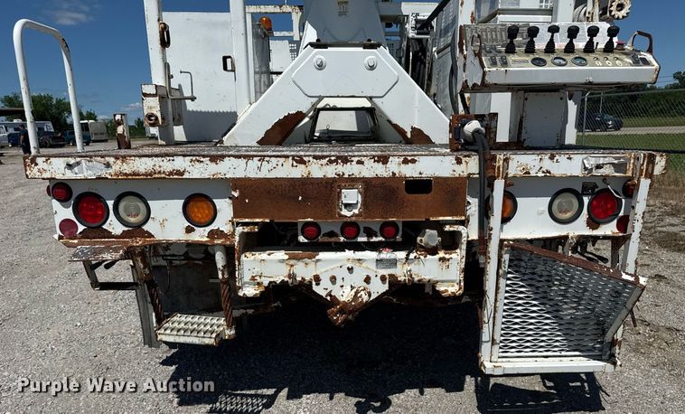 image for item EG5880 2008 Ford F750 Super Duty digger derrick truck