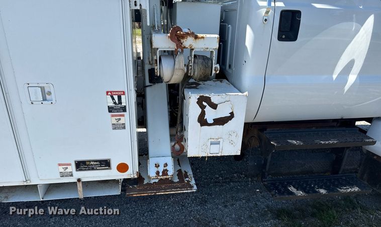 image for item EG5880 2008 Ford F750 Super Duty digger derrick truck