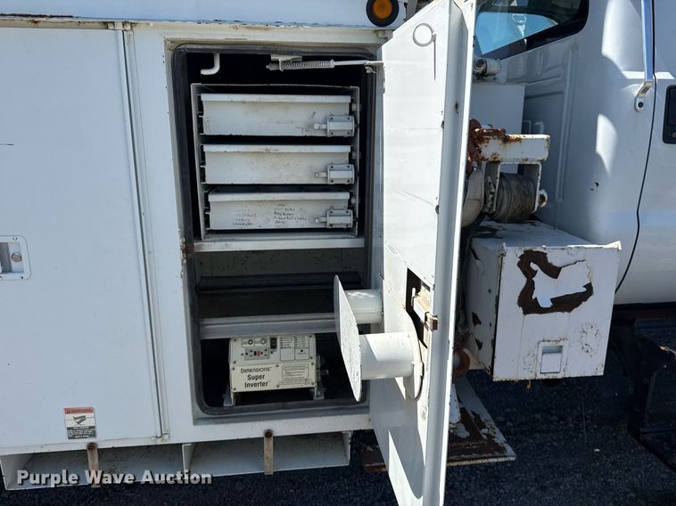 image for item EG5880 2008 Ford F750 Super Duty digger derrick truck