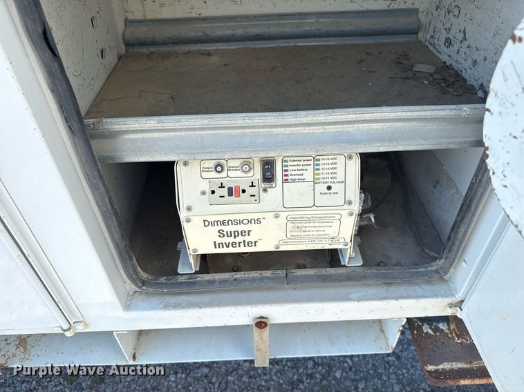 image for item EG5880 2008 Ford F750 Super Duty digger derrick truck