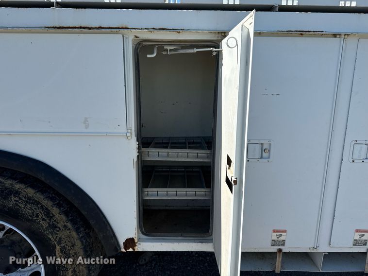 image for item EG5880 2008 Ford F750 Super Duty digger derrick truck