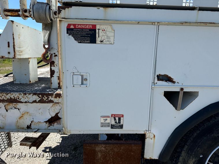 image for item EG5880 2008 Ford F750 Super Duty digger derrick truck