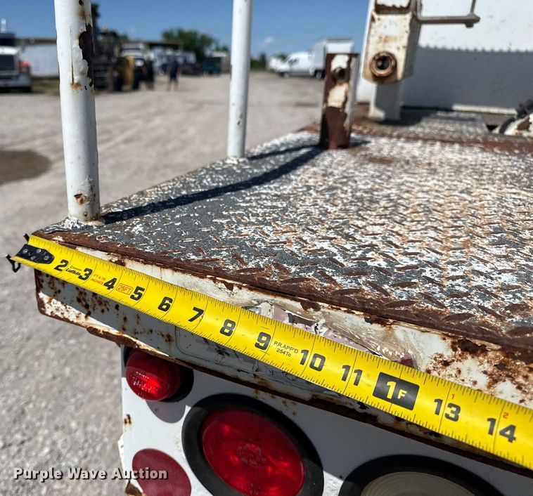 image for item EG5880 2008 Ford F750 Super Duty digger derrick truck