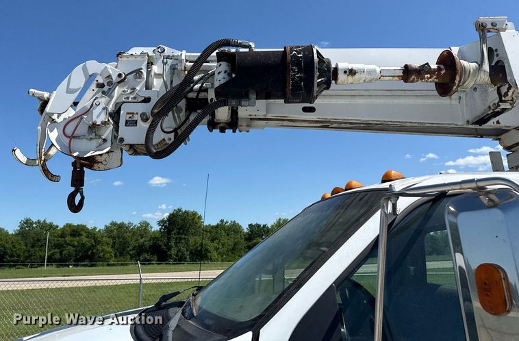 image for item EG5880 2008 Ford F750 Super Duty digger derrick truck