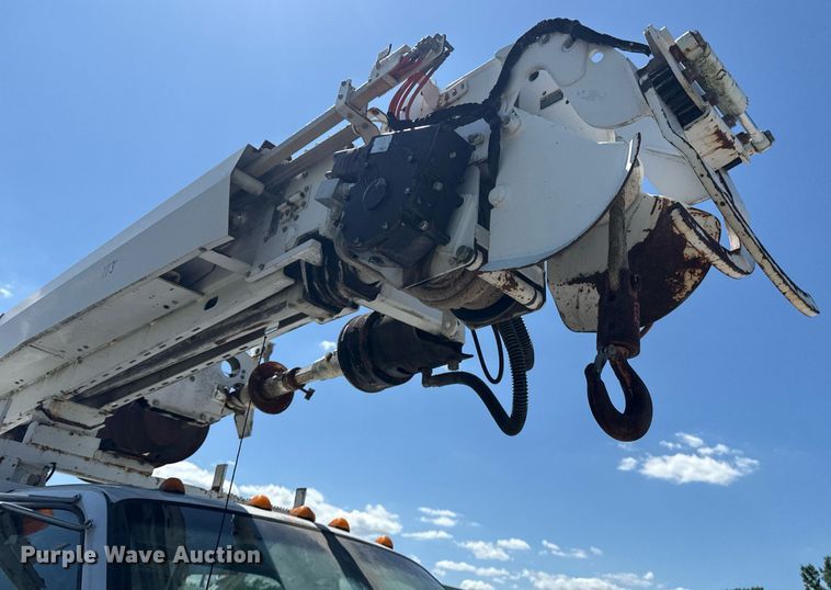 image for item EG5880 2008 Ford F750 Super Duty digger derrick truck