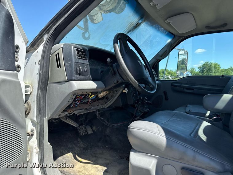 image for item EG5880 2008 Ford F750 Super Duty digger derrick truck