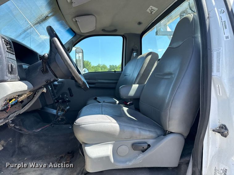 image for item EG5880 2008 Ford F750 Super Duty digger derrick truck