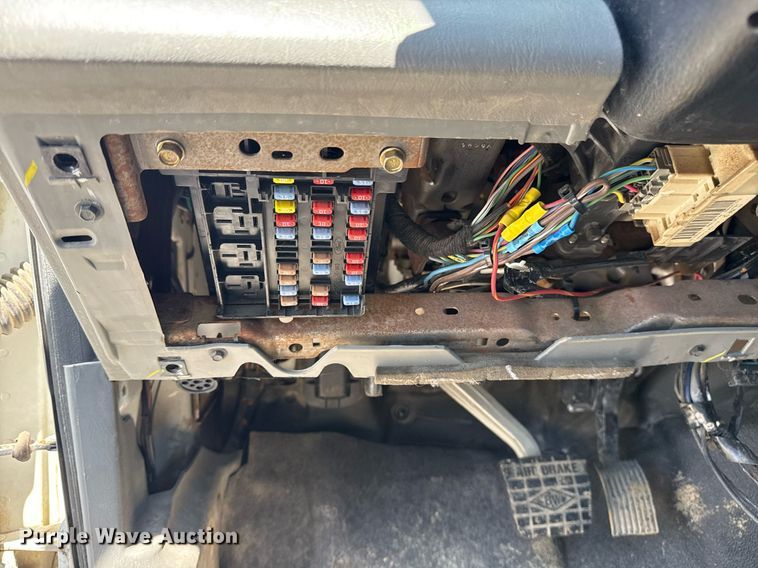 image for item EG5880 2008 Ford F750 Super Duty digger derrick truck