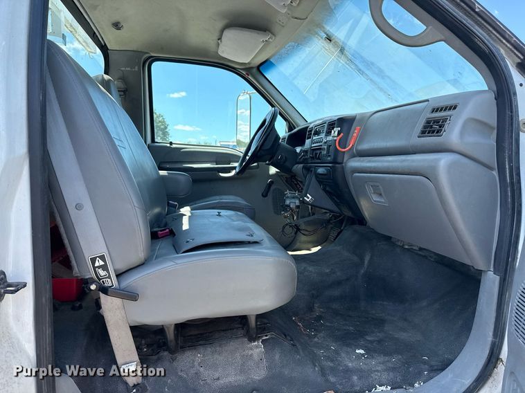 image for item EG5880 2008 Ford F750 Super Duty digger derrick truck